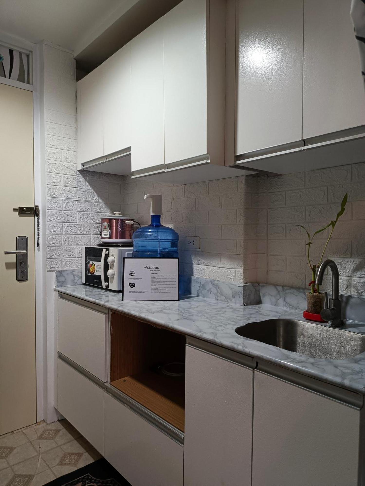 Closest Studio With Balcony From Cebu Airport Lapu-Lapu City Eksteriør bilde